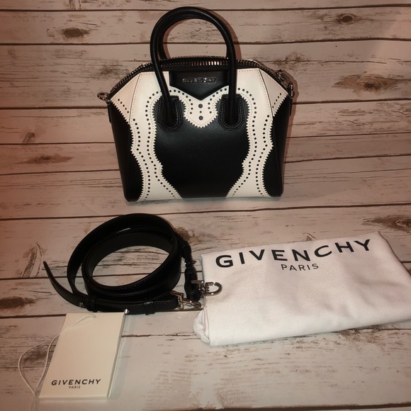Givenchy Antigona Black & White Leather Crossbody - Picture 2 of 6